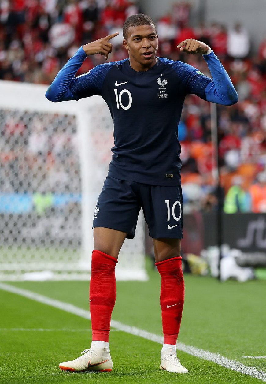 哥伦比亚11月大名单：J罗、迪亚斯领衔，里奥斯、卢库米在列（哥伦比亚11月国家队名单出炉：J罗、迪亚斯领衔，里奥斯、卢库米入选）