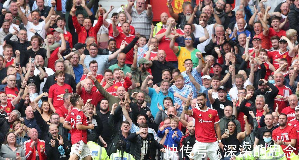 博涅克：莱万是过去二三十年里世界上最好的九号球员（博涅克：莱万堪称近二三十年世界最佳中锋）