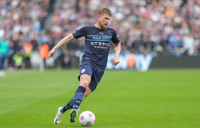 德泽尔比：格林伍德有待提升，球队要保持90分钟的高效表现（德泽尔比谈格林伍德：仍有提升空间，球队需90分钟都保持高效）