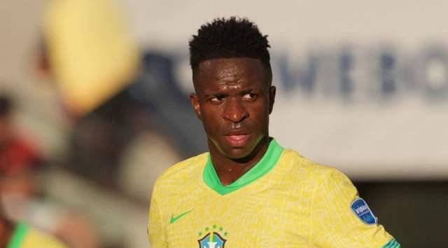 德甲半场：阿莫拉1射1传，威默破门，沃尔夫斯堡2-0柏林联合（德甲半场：阿莫拉传射建功，威默破门，沃尔夫斯堡2-0领先柏林联合）