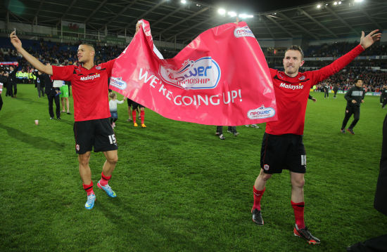 纽卡2-0毕尔巴鄂，戈登伤退，丹-伯恩破门，乔林顿锁定胜局（纽卡2-0力克毕尔巴鄂：戈登伤退，丹·伯恩建功，乔林顿锁定胜局）