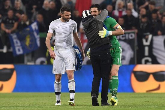 足协举办年度教练研修班，亚欧足球专家进行主题分享（足协举行年度教练研修班，亚欧足球专家作专题分享）