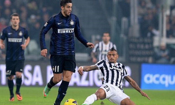 诺伊尔：孔帕尼有很多值得称道的优点；我现在只专注于俱乐部（诺伊尔称赞孔帕尼优点颇多；目前仅专注于俱乐部）