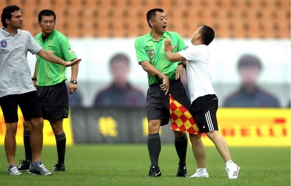 TA：曼联在英超比赛中控球率较低时，往往能取得更好的结果（TA：曼联在英超控球不占优时，成绩反而更佳）