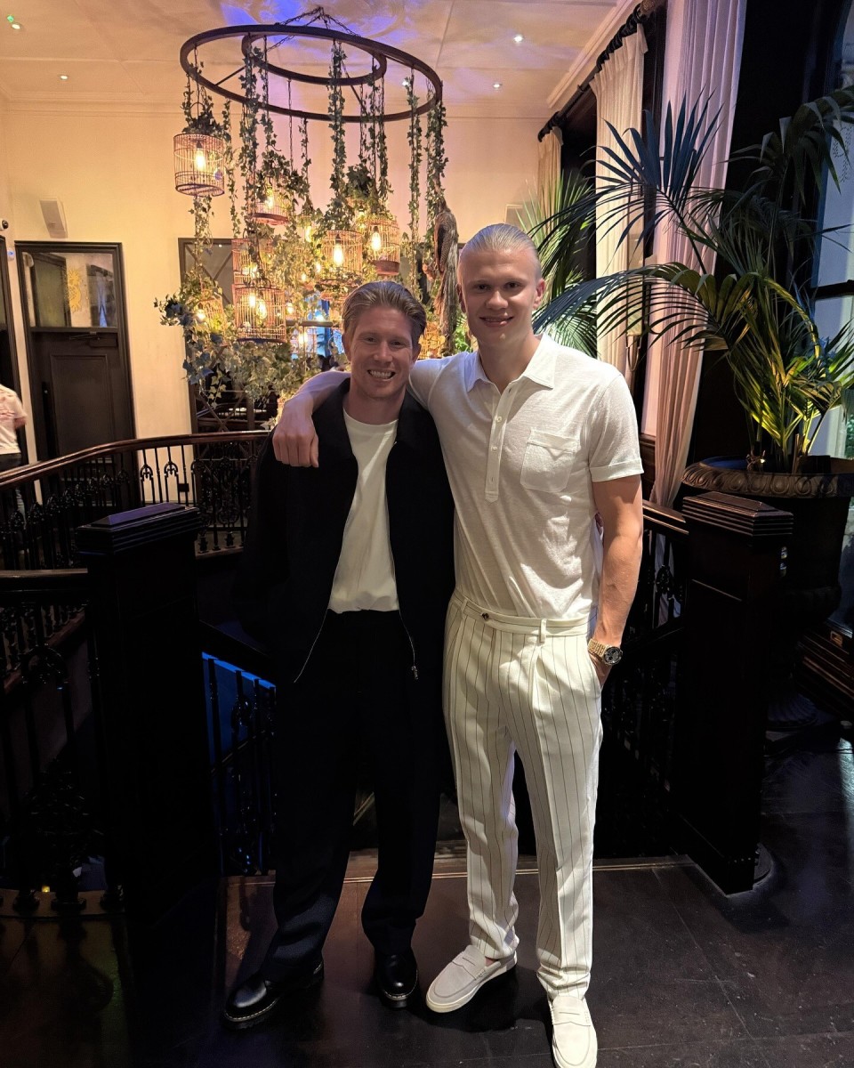 官方：皇家贝蒂斯与72岁主帅佩莱格里尼续约至2027年（官宣：72岁佩莱格里尼与皇家贝蒂斯续约，合同至2027年）