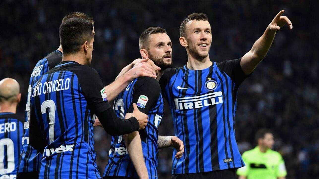 前主帅谈小麦代表苏格兰出战：所有苏格兰人都该感谢穆里尼奥（前教练谈麦克托米奈披苏格兰战袍：所有苏格兰人都应感谢穆里尼奥）